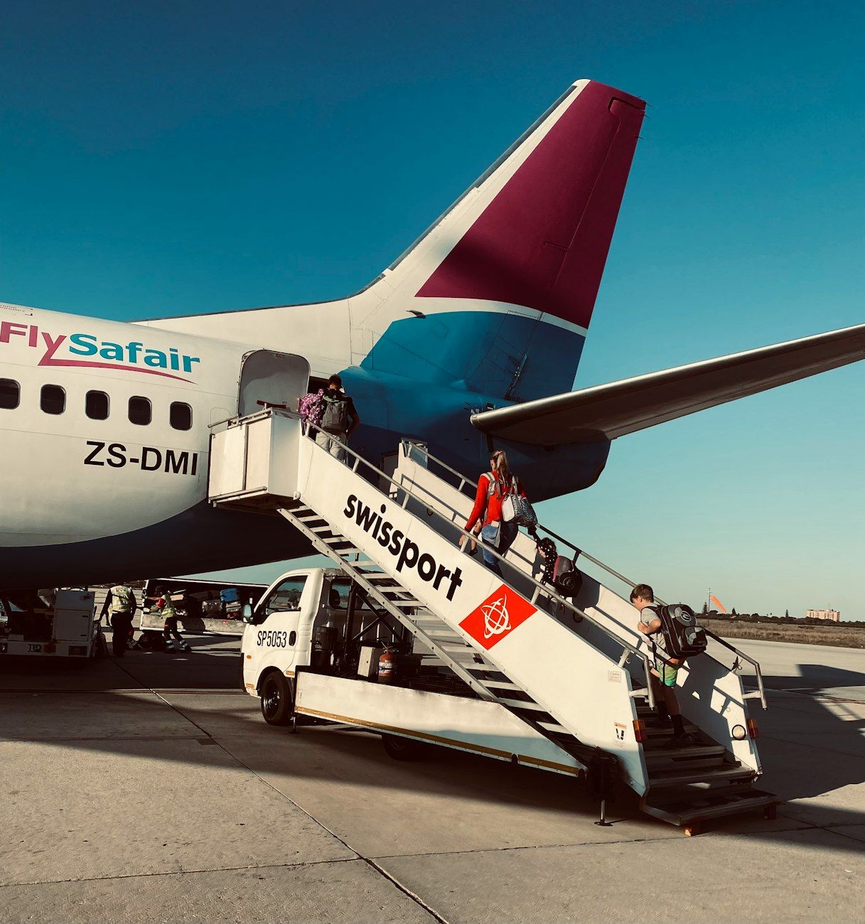 Trip.com, Reiseplanung, Flugbuchung, Hotelbuchung, Zugtickets, Mietwagen, Flughafentransfers, Reiseangebote, Urlaubsplanung, Online-Reiseplattform
