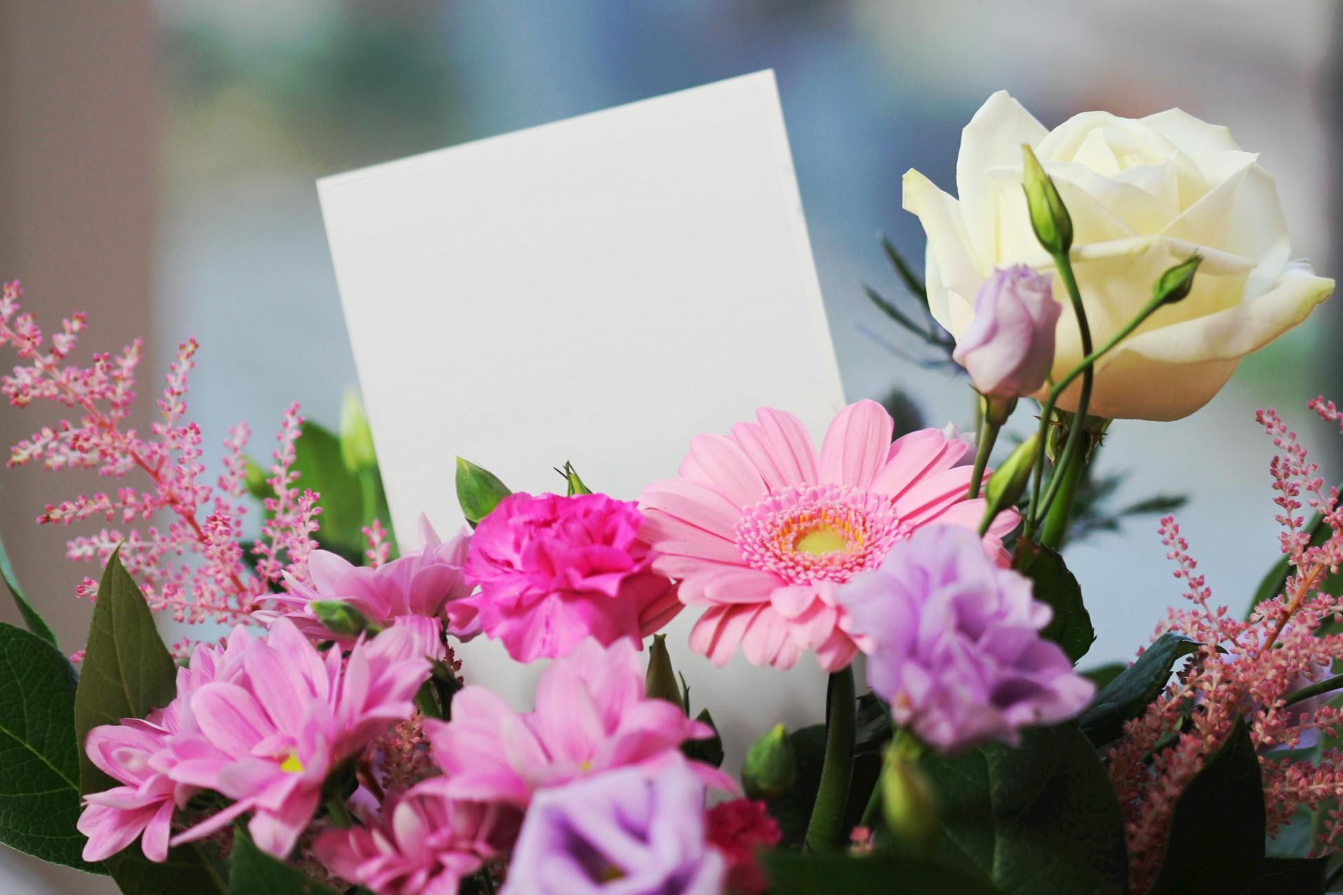 Greetz.nl online service, wenskaarten online versturen, bloemenlevering Nederland, cadeau bezorgservice, wenskaarten bezorging, bloemen online versturen NL, gepersonaliseerde wenskaarten, online cadeauwinkel Nederland, verjaardagskaarten en bloemen, verrassings cadeau bezorging