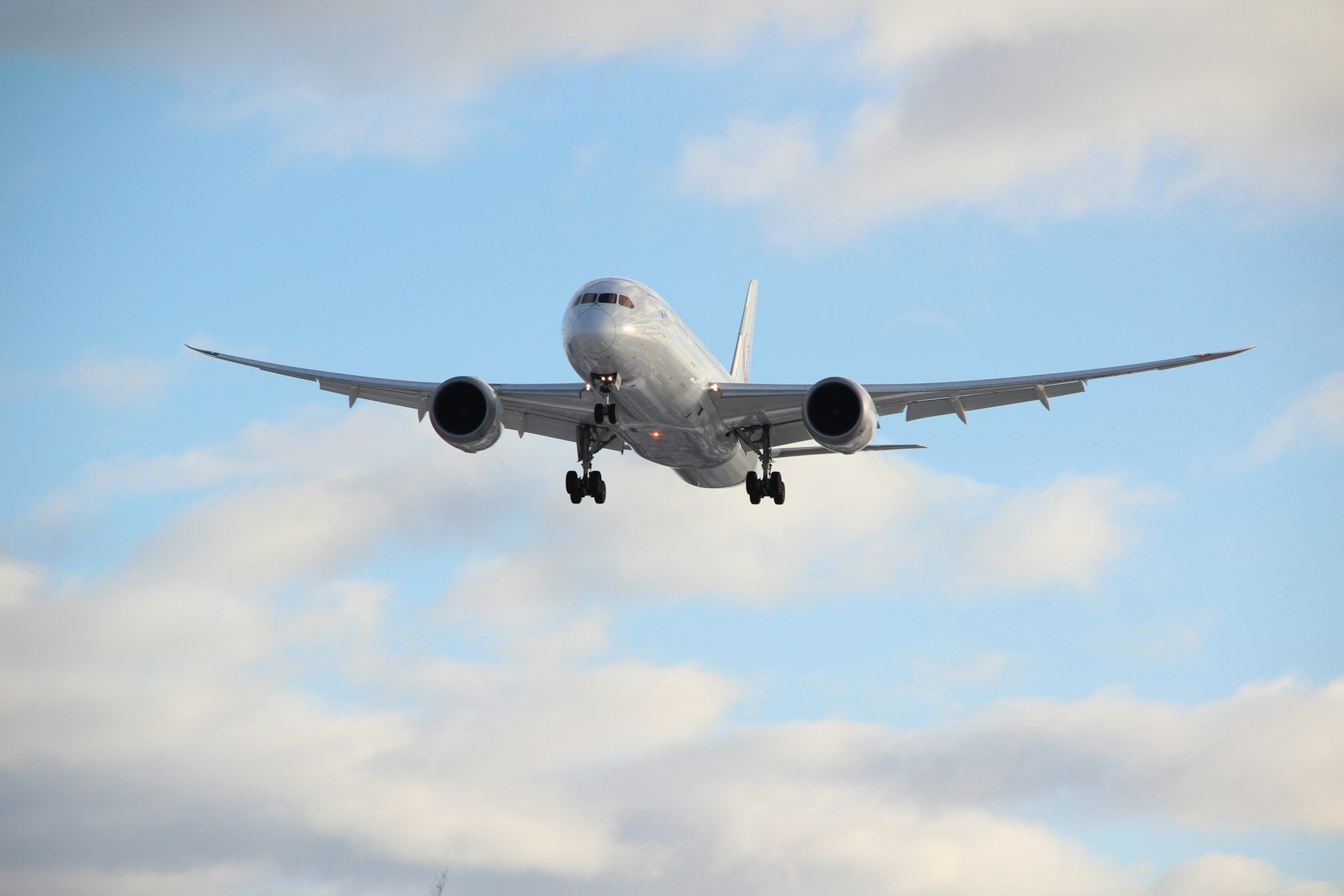 air tickets, online booking, great deals, destinations, international flights, comfortable travel, promotions, places to go, unforgettable experiences