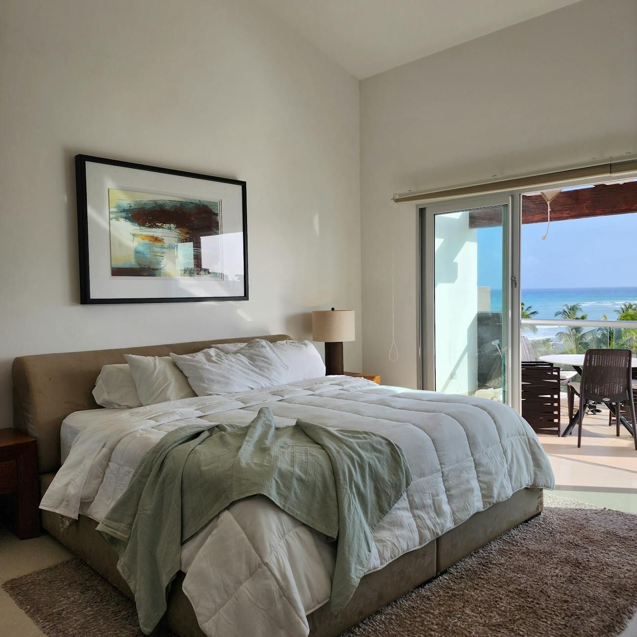 Radisson hotels, soggiorni in hotel di lusso, hotel per viaggi d'affari, hotel family-friendly, comfort alberghiero di alto livello, catena alberghiera globale, hotel in centro città, alloggi di lusso, camere d'albergo moderne, marchio alberghiero di fiducia