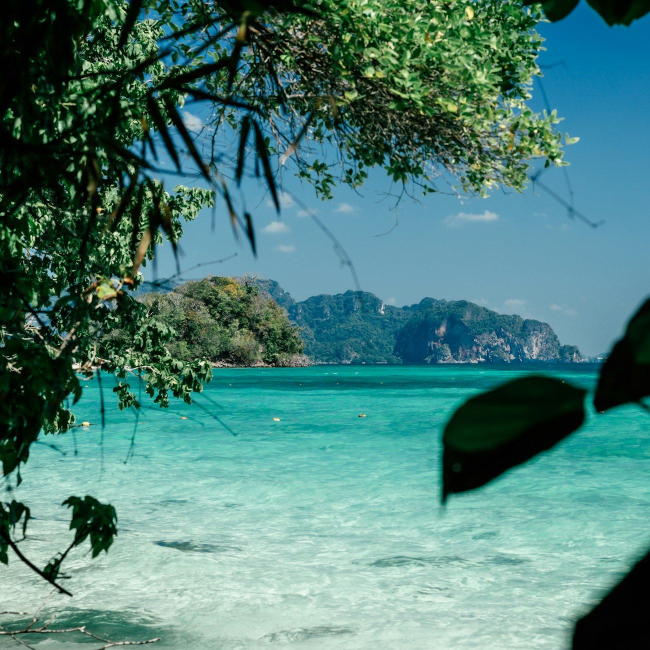 cheap travel deals, online travel booking, discount flights, hotel deals, vacation packages, budget travel tips, last minute deals, travel discounts online, affordable vacations, best travel offers