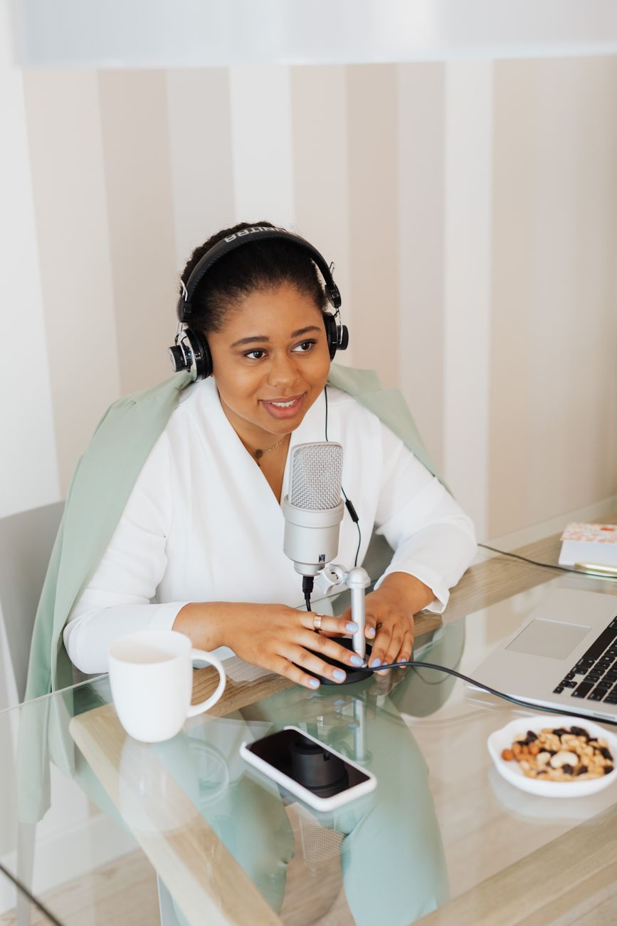 Riverside.com: A Convenient Solution for Remote Video, Podcast, and Webinar Recording