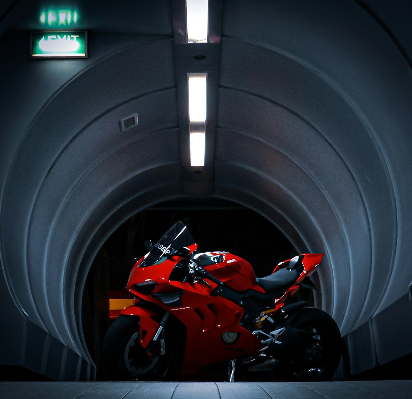 reparación de motocicletas, mantenimiento de motocicletas, puesta a punto de motos, servicio de motocicletas para bricolaje, guía de piezas de motocicletas, reparación de motores de motocicletas, mejoras de motocicletas, consejos de mantenimiento de motos, guía de taller de motocicletas, solución de problemas de motocicletas