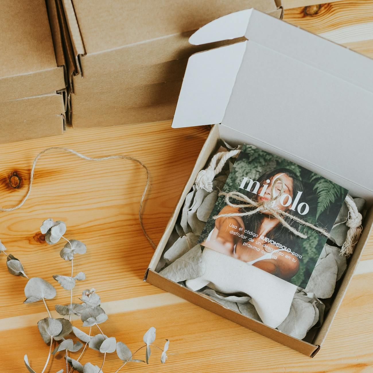 Valentinstag, personalisierter Schmuck, romantische Geschenke, callie.de, Liebesbriefe, Wohnaccessoires als Geschenk, individuelle Accessoires, durchdachte Präsente, Geschenkideen, einzigartige Valentinsgeschenke